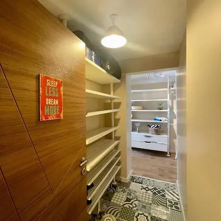 Terrace Flat In The Kadikoy Center * 이스탄불